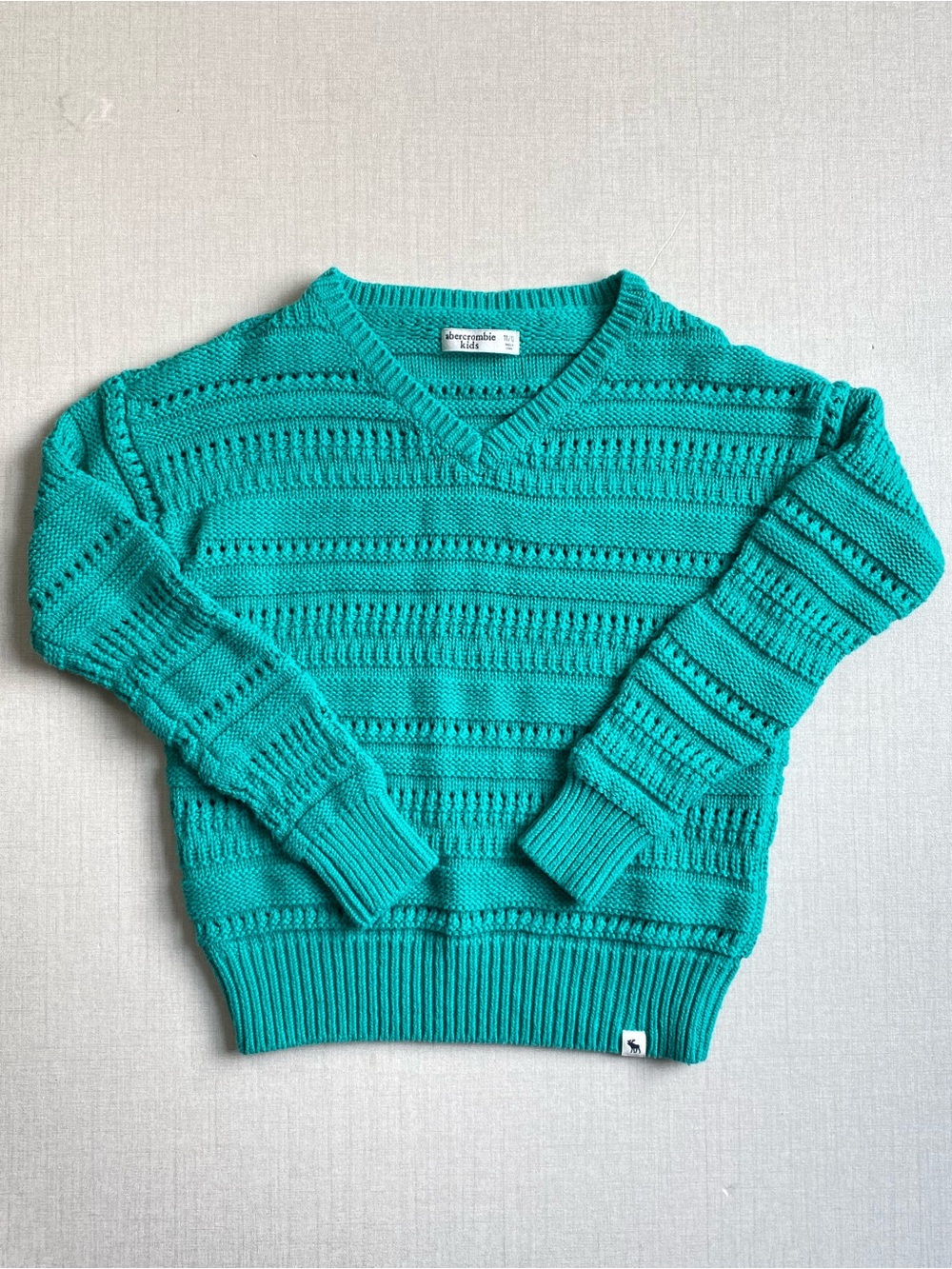 Abercrombie Kids Teal Blue Knit V-Neck Sweater Size 11 / 12 Cotton Blend